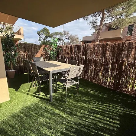 Cocoon Cosy 2 Chambres, Terrasse Et Clim * Agde